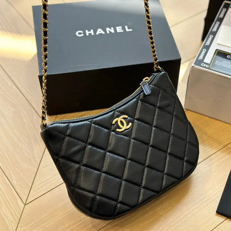 Hobo Handbag D81778
