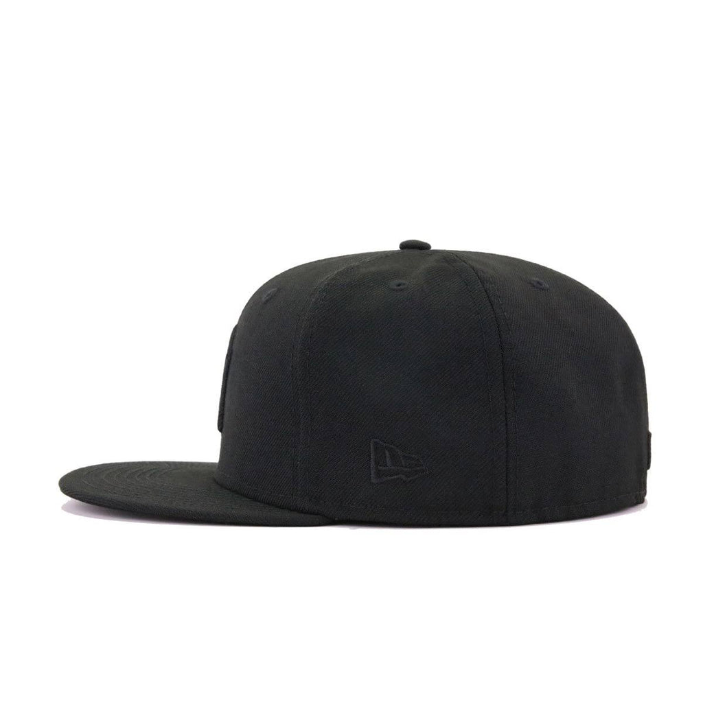 Black Fitted Hat V994