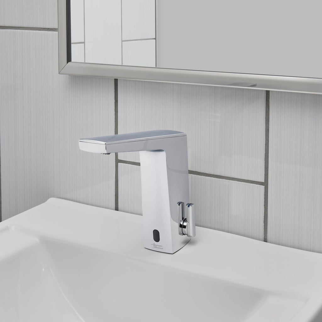 1.5 GPM Faucet with Above-Deck Mixing in Polished Chrome Finish U379