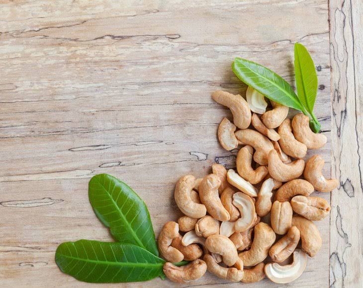 Organic Cashew Pieces, 8 Pounds, Raw, Unsalted, Unroasted, Bulk C4096