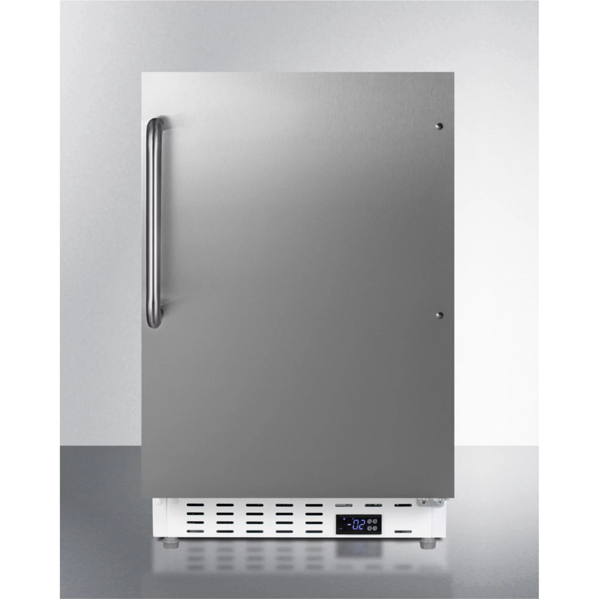 20" Wide Manual Defrost All-Freezer M673