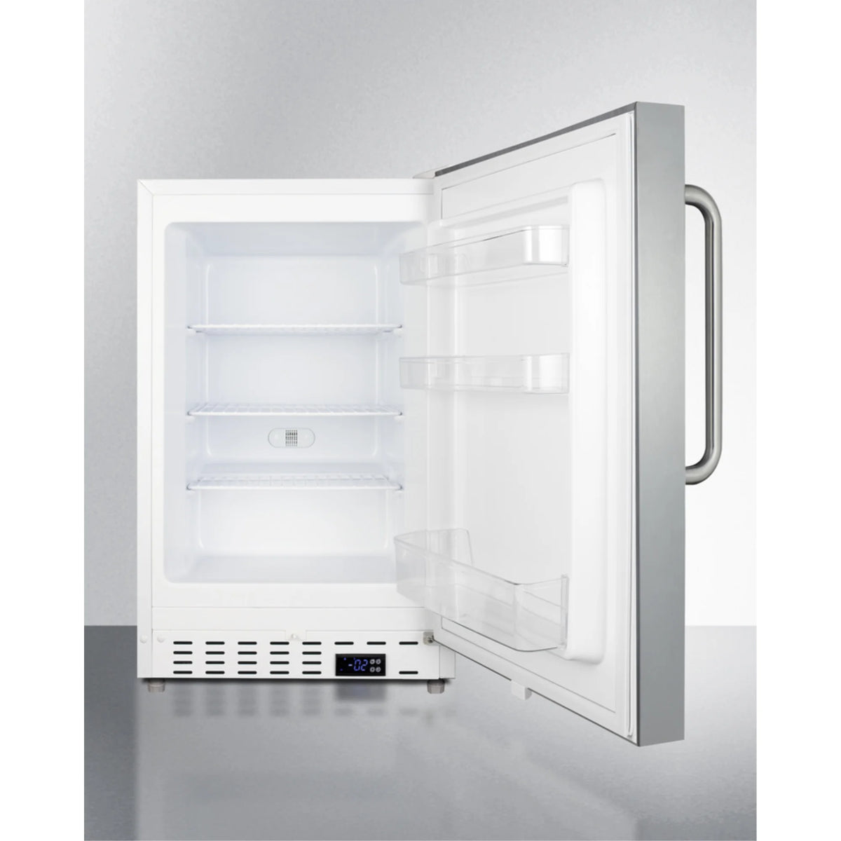 20" Wide Manual Defrost All-Freezer M673