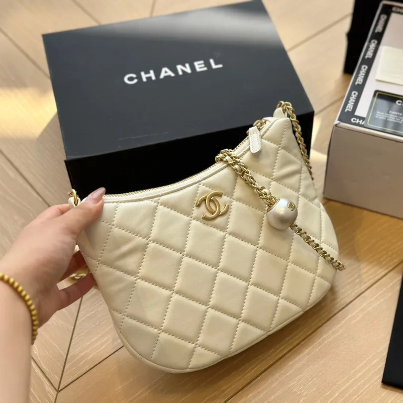 Hobo Handbag D81778