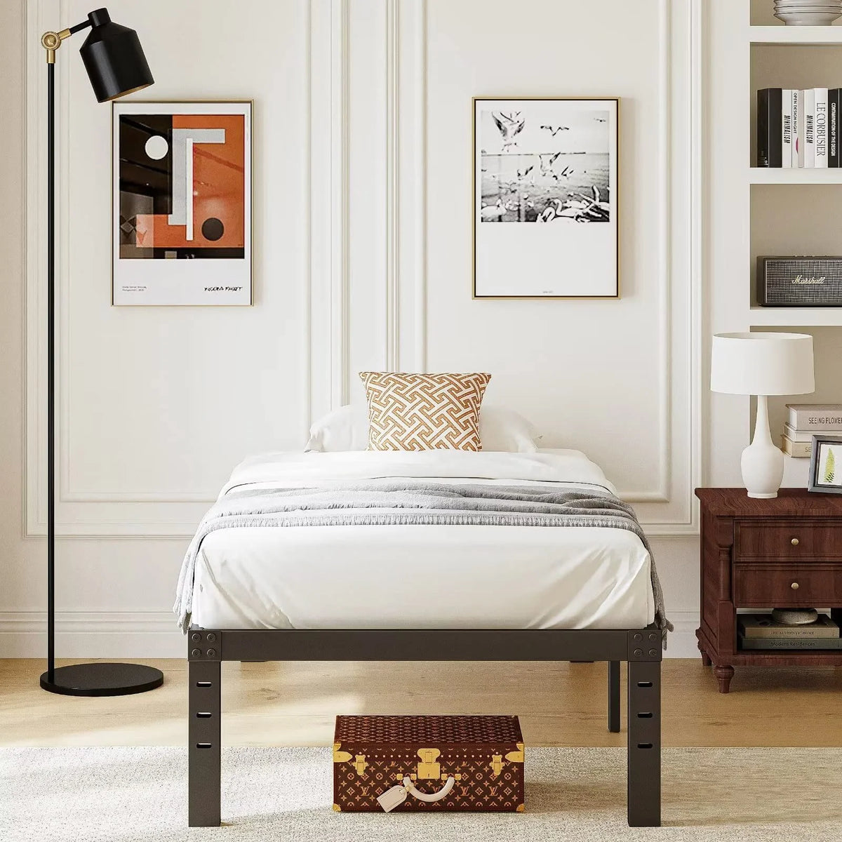 Queen Size Metal Platform Bed Frame K542785